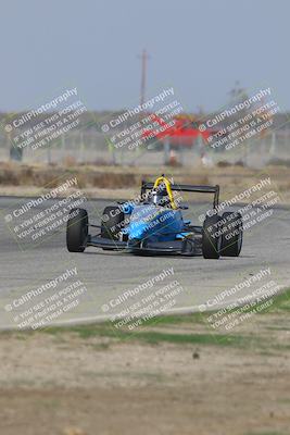 media/Oct-25-2025-CalClub SCCA (Sat) [[34c778dfbe]]/Group 3/Qualifying/